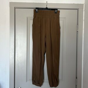 Women’s high waisted jogger